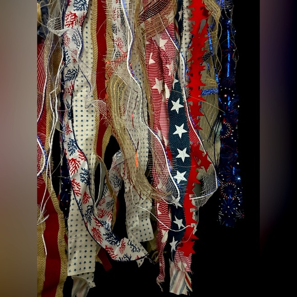 Handcrafted, vintage looking USA ribbon flag. Shells for the 4th of July! - Picture 3 of 11